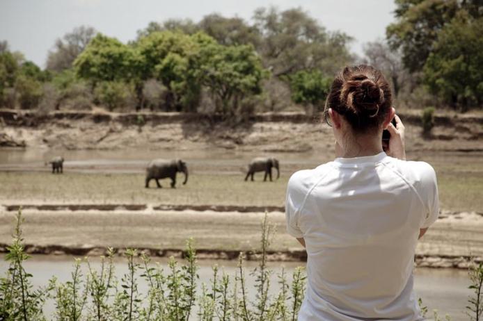 Walking safari Zambia, South Luangwa national park, Zambia africa turismo responsabile sostenibile viaggiare